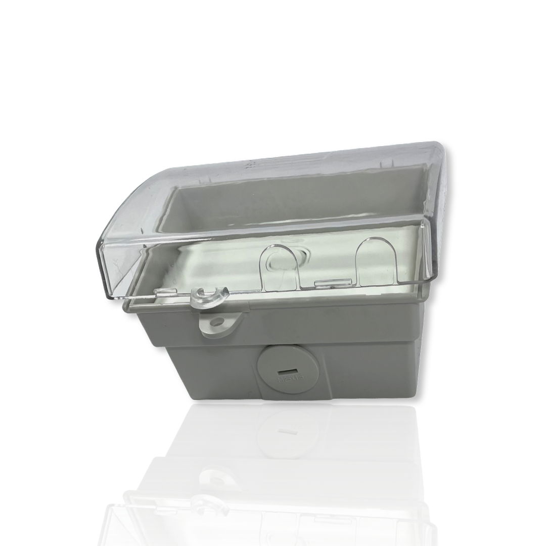 Weather proof 1 gang SWITCH & Protected WATER PROOF Enclosure Lock Clear Lid GPO